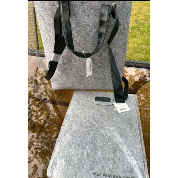 Faithworks Convertible Inspirational Felt Backpack & La Light Gray Bag B000119 - Picture 8 of 8